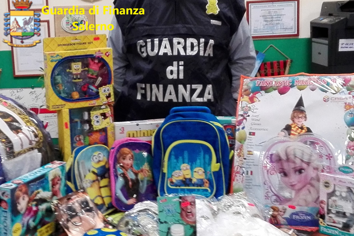 Blitz della Guardia di Finanza, sequestrati oltre 75mila articoli