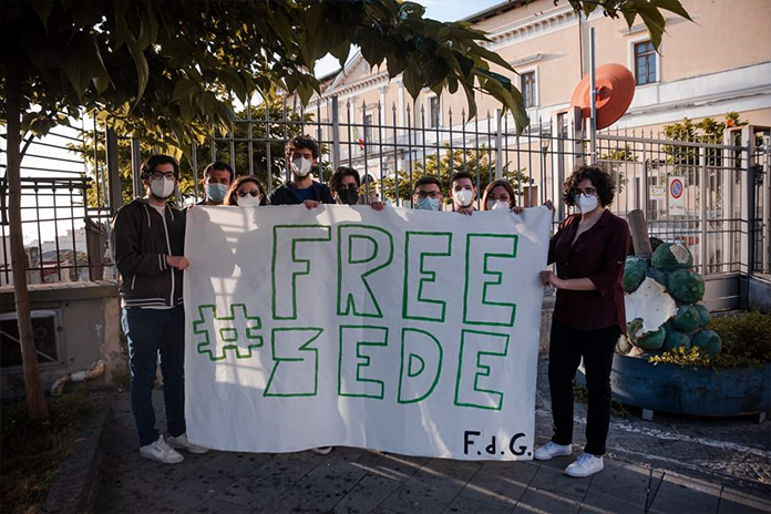 Torre del Greco. “L’atto di protesta pacifica del Forum dei Giovani per la Sede”