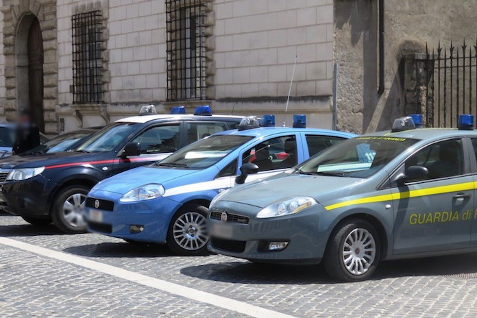 Napoli controlli delle forze dell’ordine nelle aree della “movida”