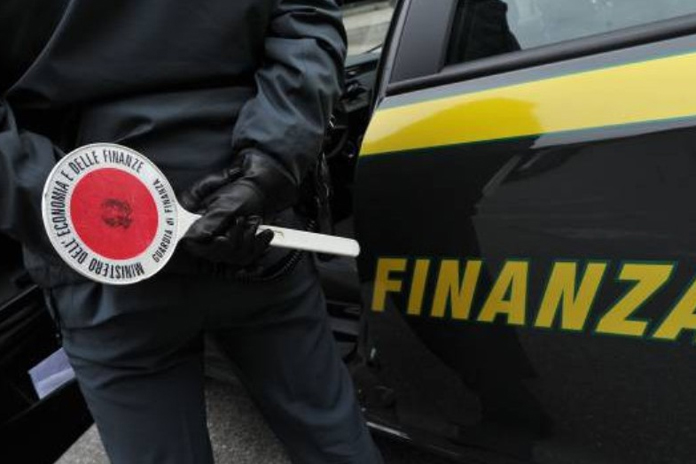 Guardia Di Finanza. Operazione contro il traffico di stupefacenti, 18 arresti
