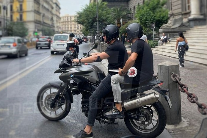 Corso Umberto: arrestati dai Falchi della Squadra Mobile due scippatori 18enni