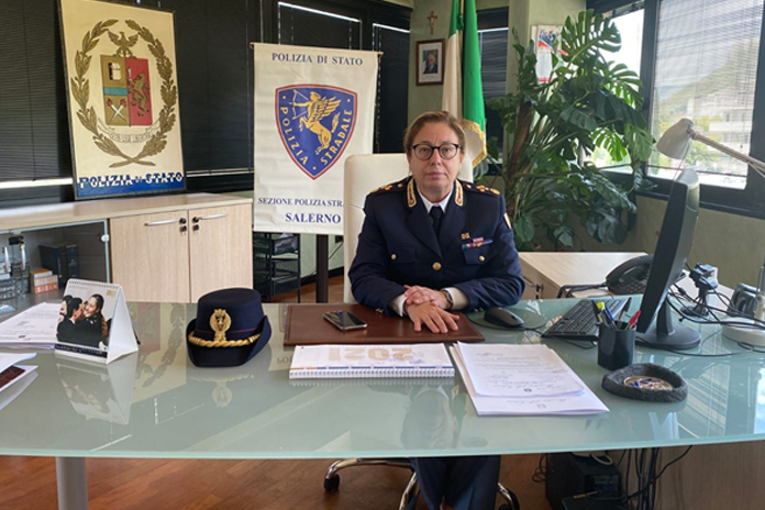 Salerno. La Polizia Stradale ha un nuovo Dirigente, è la Dott.ssa Vera Galli Lami