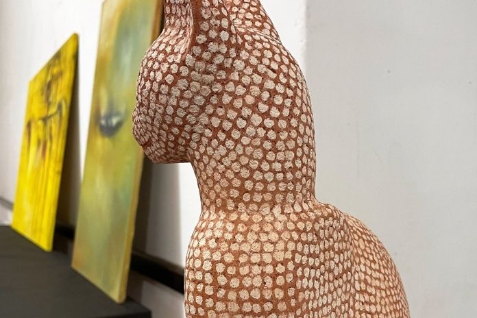 Somma Vesuviana. In esposizione il Gatto di Otsuka, scultore giapponese di fama internazionale