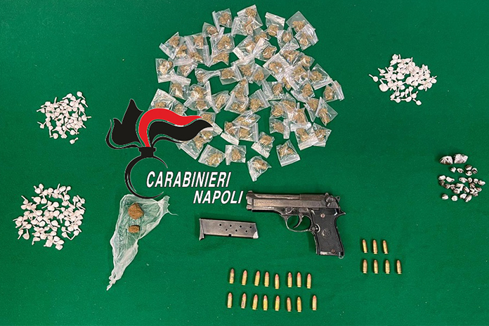 Castellammare: Coniugi insospettabili nascondono pistola e munizioni