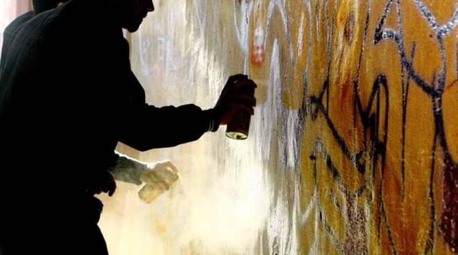 Pagani. “Painting in the wall”: le scuole chiamano a raccolta le associazioni per un progetto di cittadinanza attiva