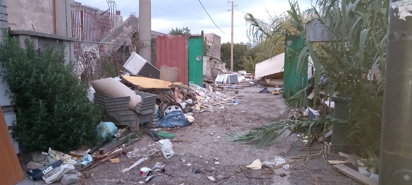 Scafati, rifiuti e degrado: cittadini reclamano interventi efficaci!
