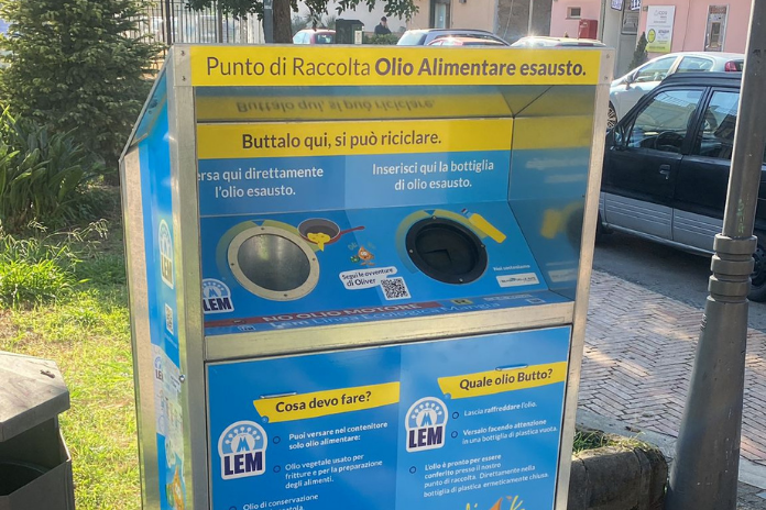 Nocera Inferiore. Installati nuovi raccoglitori degli olii esausti in città