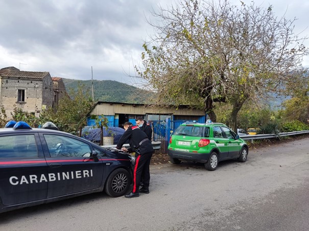 Fisciano. Controlli dei Carabinieri Forestale sul territorio: sequestrata officina meccanica abusiva