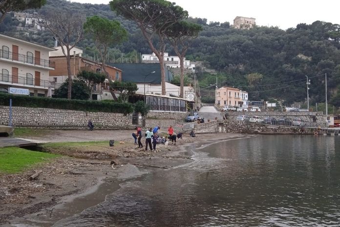 Massa Lubrense. Punta Campanella: Operazione di bonifica a Marina della Lobra