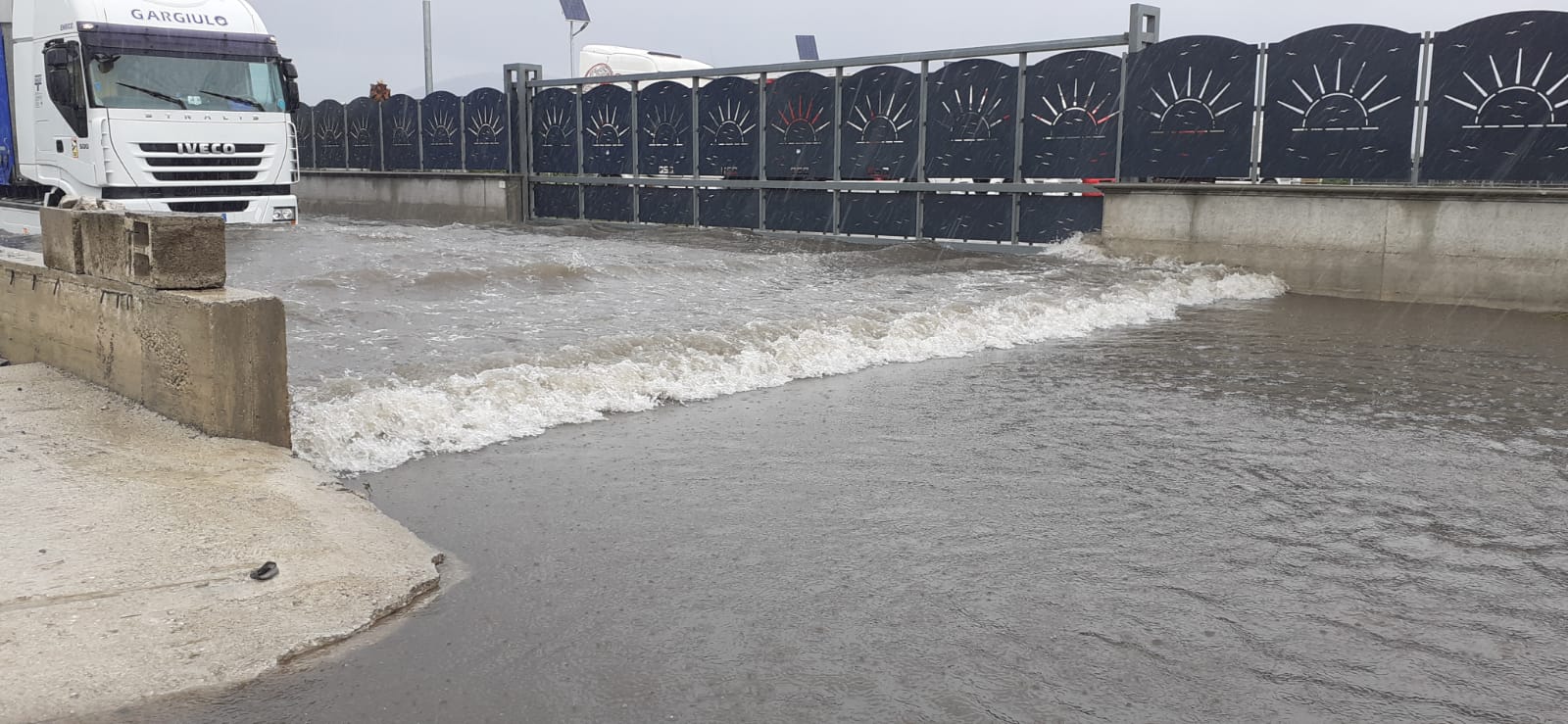 Angri, il Rio Sguazzatoio torna a far paura!