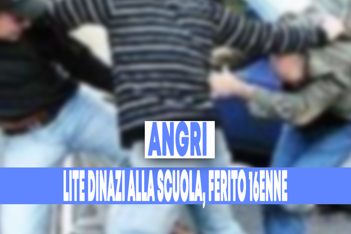 Angri. Lite dinanzi alla scuola: 16enne accoltellato finisce in ospedale