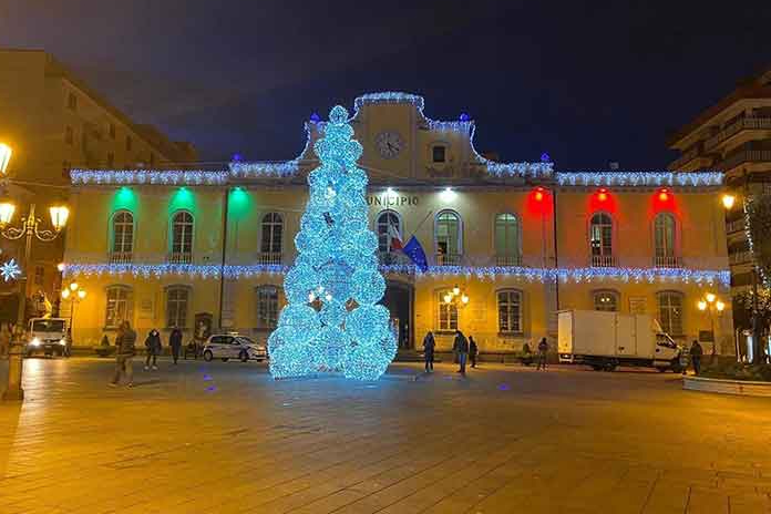 Nocera Inferiore. 8 Dicembre l’ accensione dell’ albero in piazza Amendola