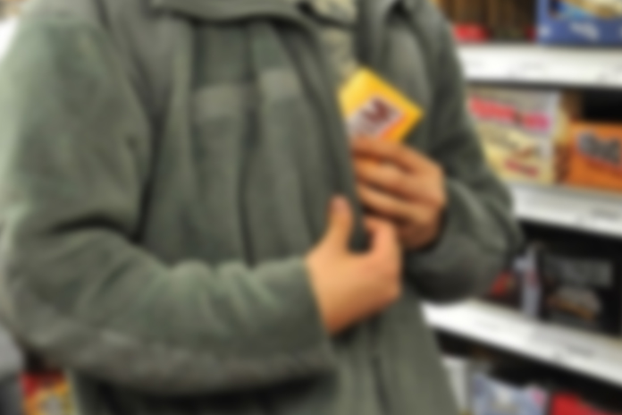 Salerno. Sorpreso a rubare nel supermercato, arrestato 38enne