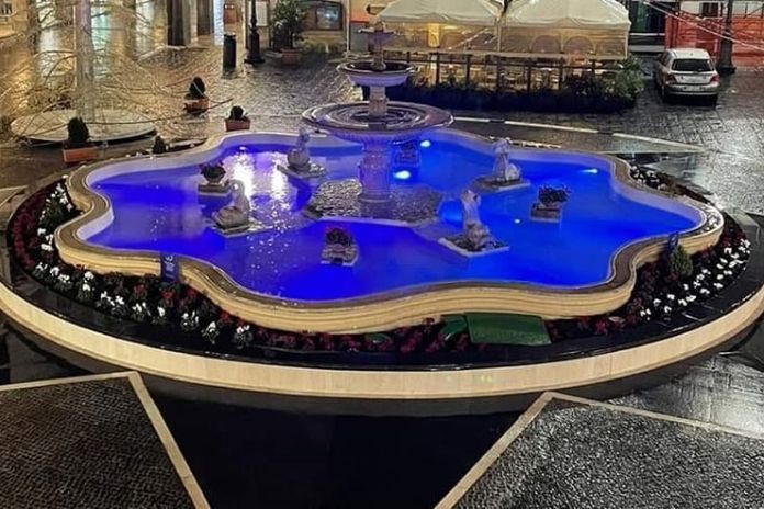 Cava de’ Tirreni. Riconsegnata alla città la storica Fontana dei Delfini