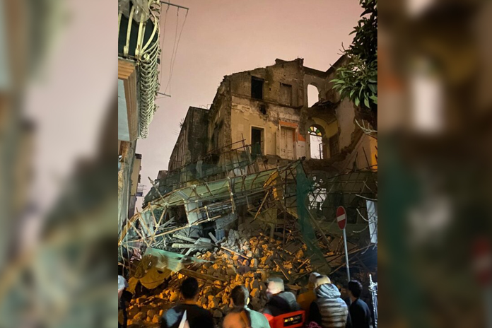 Afragola. Crolla palazzina disabitata nel centro storico