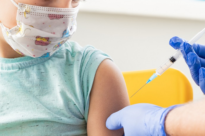 Influenza e febbre nei bambini, medici e pediatri contro il fai da te con cortisone e FANS