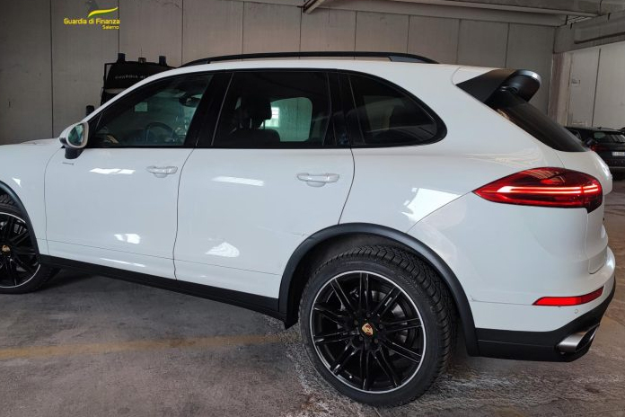 Arrestato a Pagani pregiudicato a capo di un’associazione a delinquere a carattere transnazionale, responsabile di una frode fiscale di oltre 127 mln di€