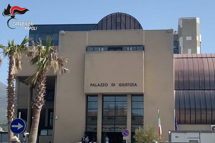 Torre Annunziata: Ricettazione e riciclaggio di auto. Misura cautelare per 17 persone