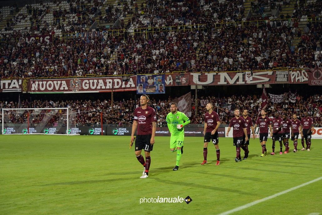 Salernitana, il nuovo corso riaccende la passione: Arechi verso il tutto esaurito!