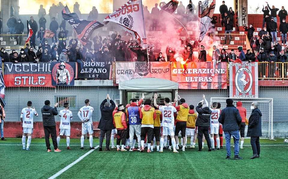 L’Angri svincola due calciatori