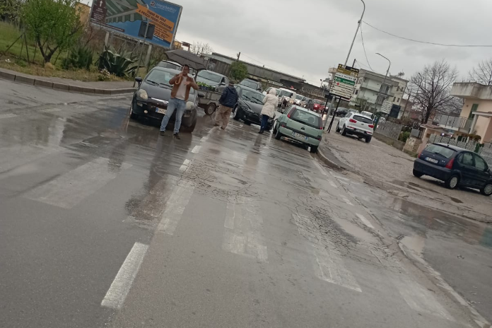 Sarno. Incidente alle prime ore della mattina, da accertare le cause