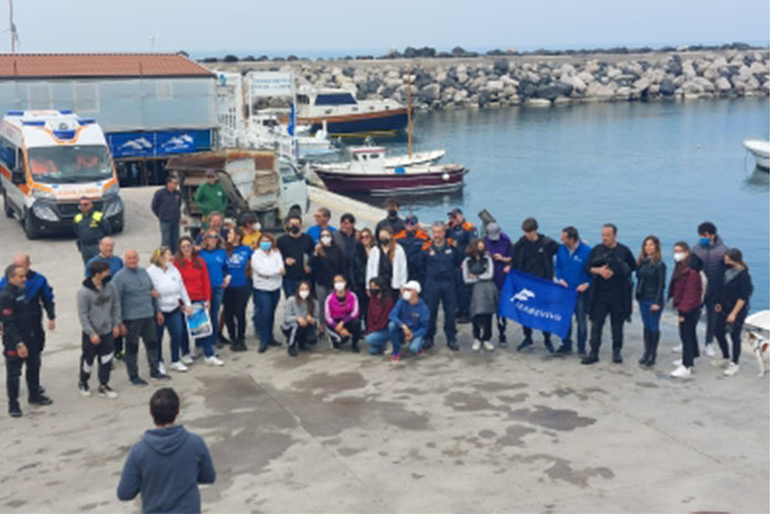 Marina Lobra, raccolti 7 quintali di rifiuti dai fondali