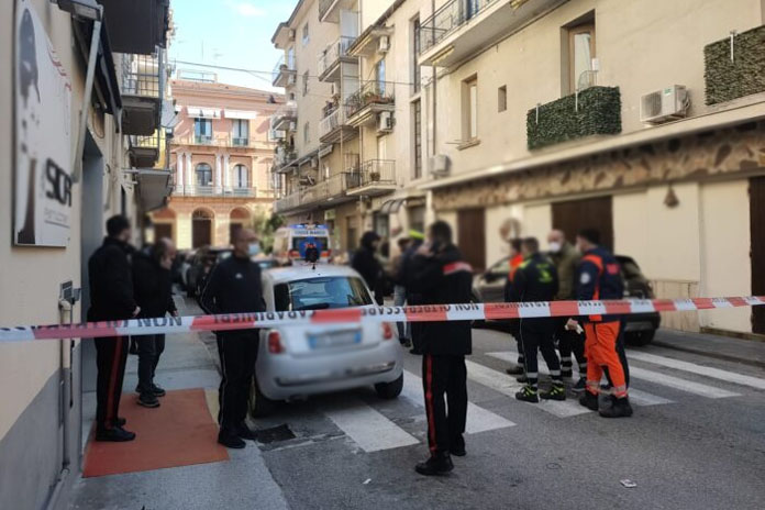 Pontecagnano Faiano. Sparatoria, uccisa parrucchiera 30enne dal suo ex