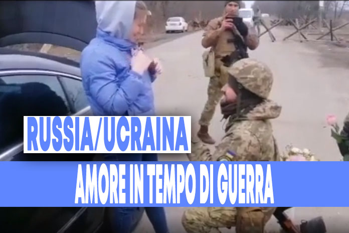 Video. Russia/Ucraina, soldati fingono di fare un controllo: ma è una proposta di matrimonio