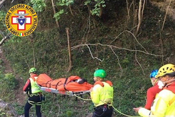 Maiori. Paura per un 19enne, scivola lungo un sentiero e fa un volo di 4 metri