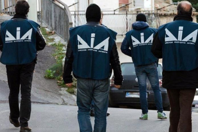 Sequestrati ad imprenditore salernitano 800 mezzi e 20 immobili