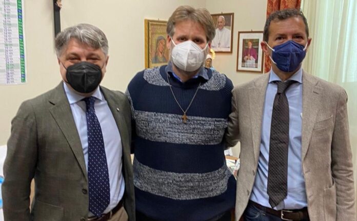 Salerno. ODCEC Salerno al fianco della Fondazione Caritas per l’emergenza Ucraina, donati 10mila euro