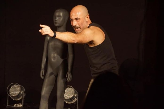 In scena Al Teatro Serra di Fuorigrotta «Gaetano, favola anarchica» di Riccardo Pisani, con Nello Provenzano