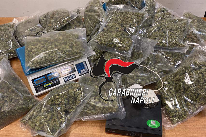 Torre Annunziata: Servizio alto impatto dei Carabinieri tra controlli e arresti