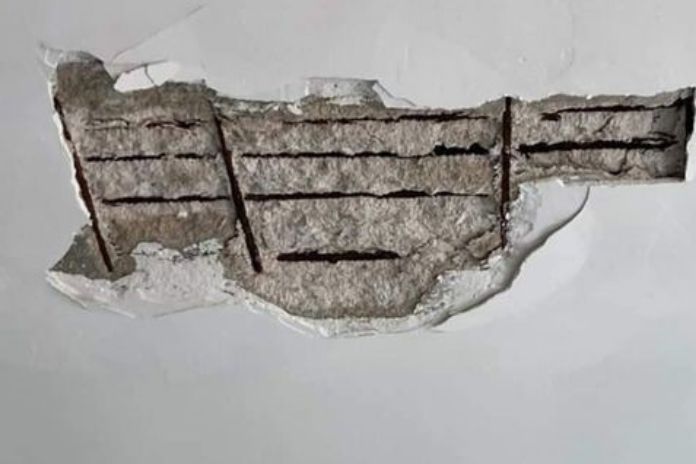 Napoli. Crolla pezzo di soffitto in una scuola elementare: nessun ferito