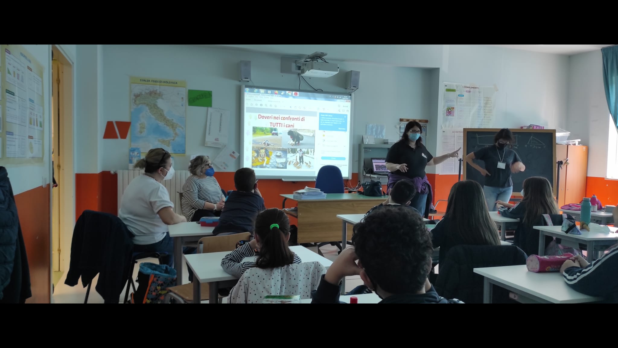 Sant’Egidio del Monte Albino, educazione cinofila a scuola