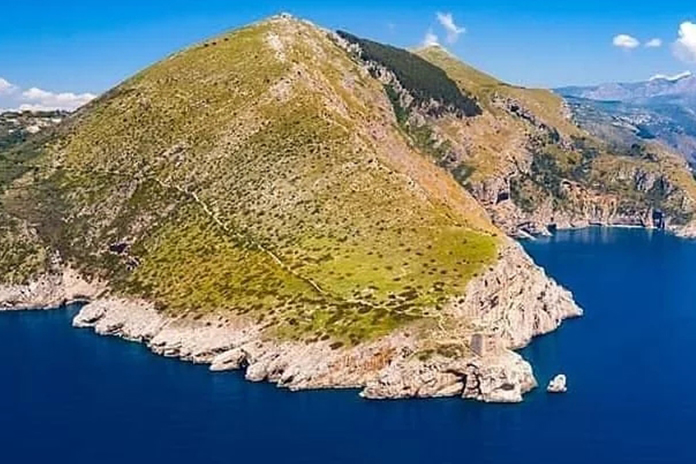 Penisola Sorrentina. “Più controlli a mare per tutelare l’area protetta”, l’appello dall’Amp Punta Campanella
