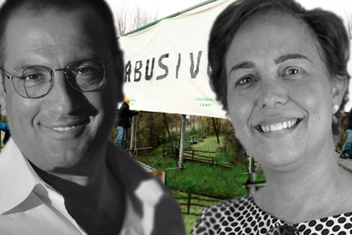 Pagani. Cartelloni pubblicitari, Calce e Sessa incalzano: “toni deplorevoli e dequalificanti delle istituzioni”