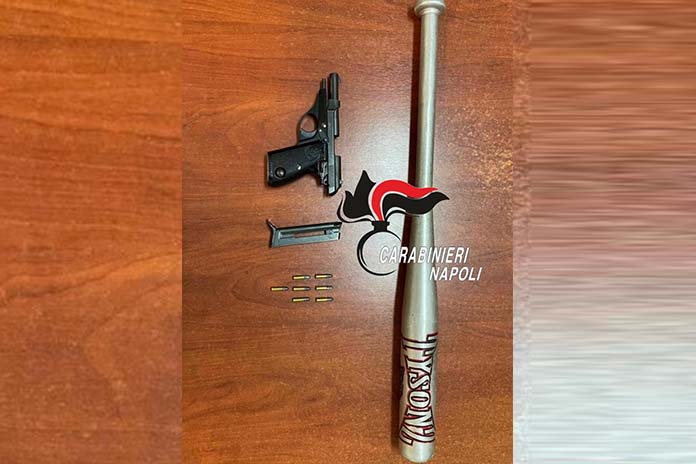 Volla: 31enne arrestato dai Carabinieri, deteneva pistola calibro 22 rubata nel 2013