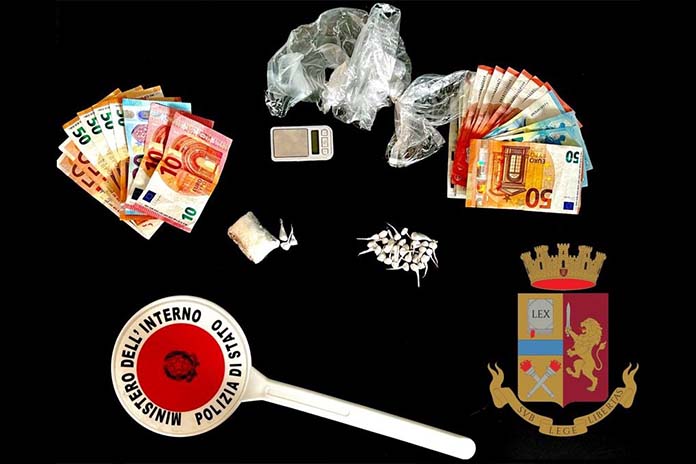Nocera Inferiore, spaccio di droga: arrestato giovane pusher dalla Polizia