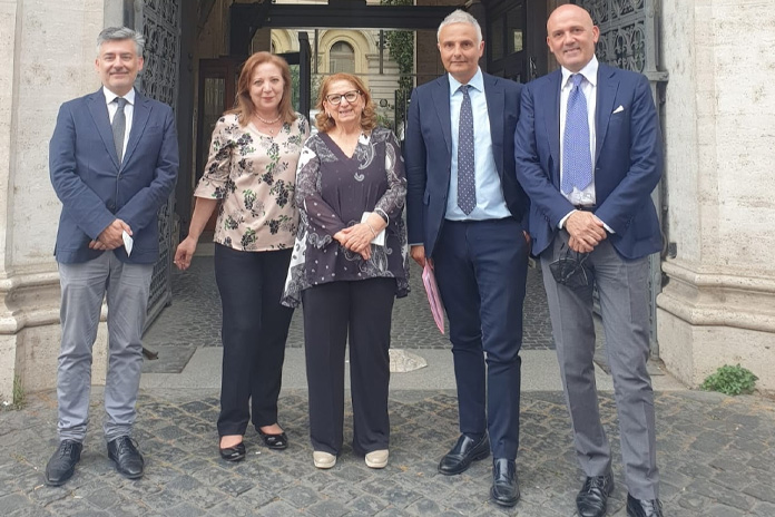 Tribunale di Nocera al collasso: gli avvocati del COA  ricevuti a Roma grazie alla Deputata Villani