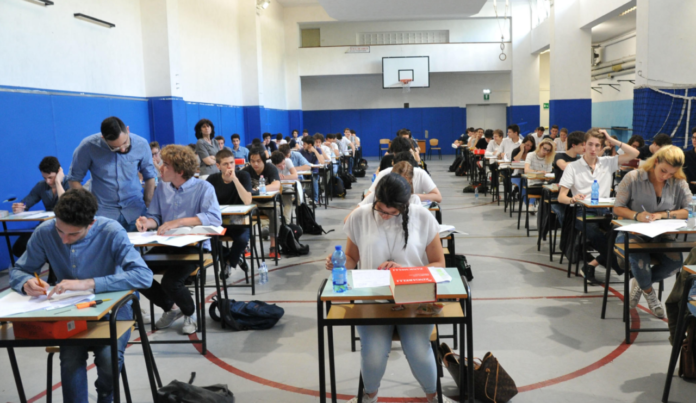 Maturità 2022. Le tracce della prima prova: da Pascoli e Verga a Liliana Segre, passandpo per la pandemia