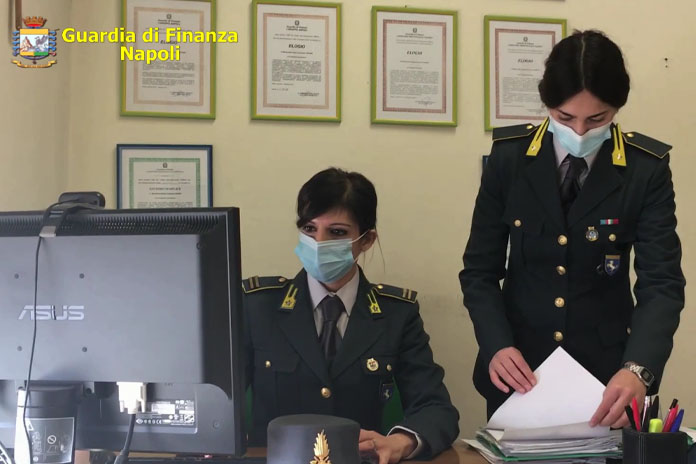 Truffa “bonus facciate” da 600mila euro tra Napoli e provincia: tre arresti (Video)