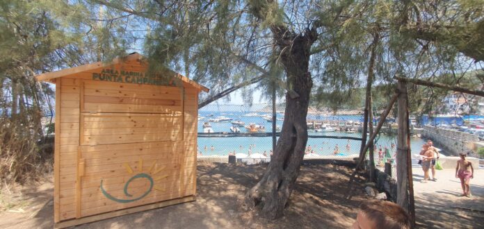 Sorrento. Punta Campanella, educazione ambientale in spiaggia: ecco l’infopoint a Puolo