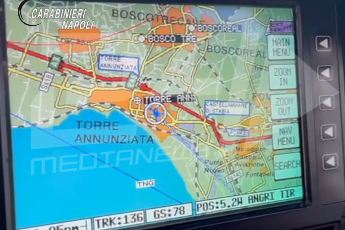 Blitz nel Rione Poverelli: 18 arresti a Torre Annunziata, coinvolto anche baby pusher nella consegna della droga