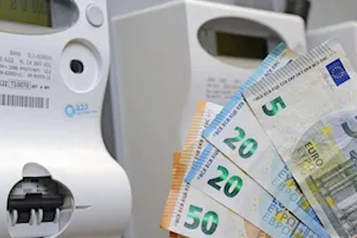 Caro bollette, allarme Confesercenti: a rischio di chiusura 90mila imprese e 250mila posti di lavoro