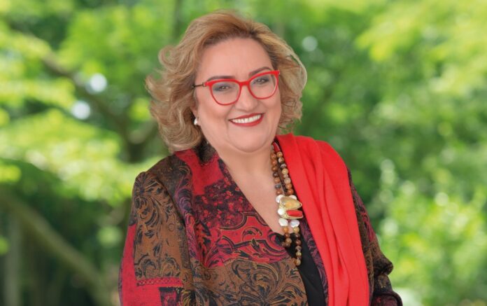 FOTO SINDACO PAOLA LANZARA