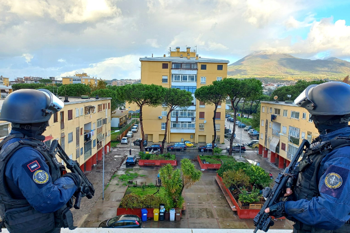 Camorra: sei fermi emessi da Dda agli uomini del clan di Afragola