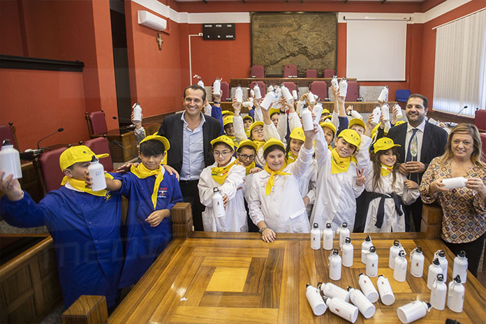 Gragnano. Gori porta a scuola il Plastic Free