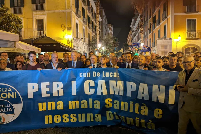 Salerno, corteo di FdI contro il sistema della mala sanità in Regione Campania gestita da De Luca