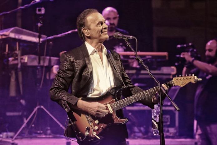 Malore per Dodi Battaglia sul palco: “Colpa delle parole scritte su di me dopo l’evento per D’Orazio”